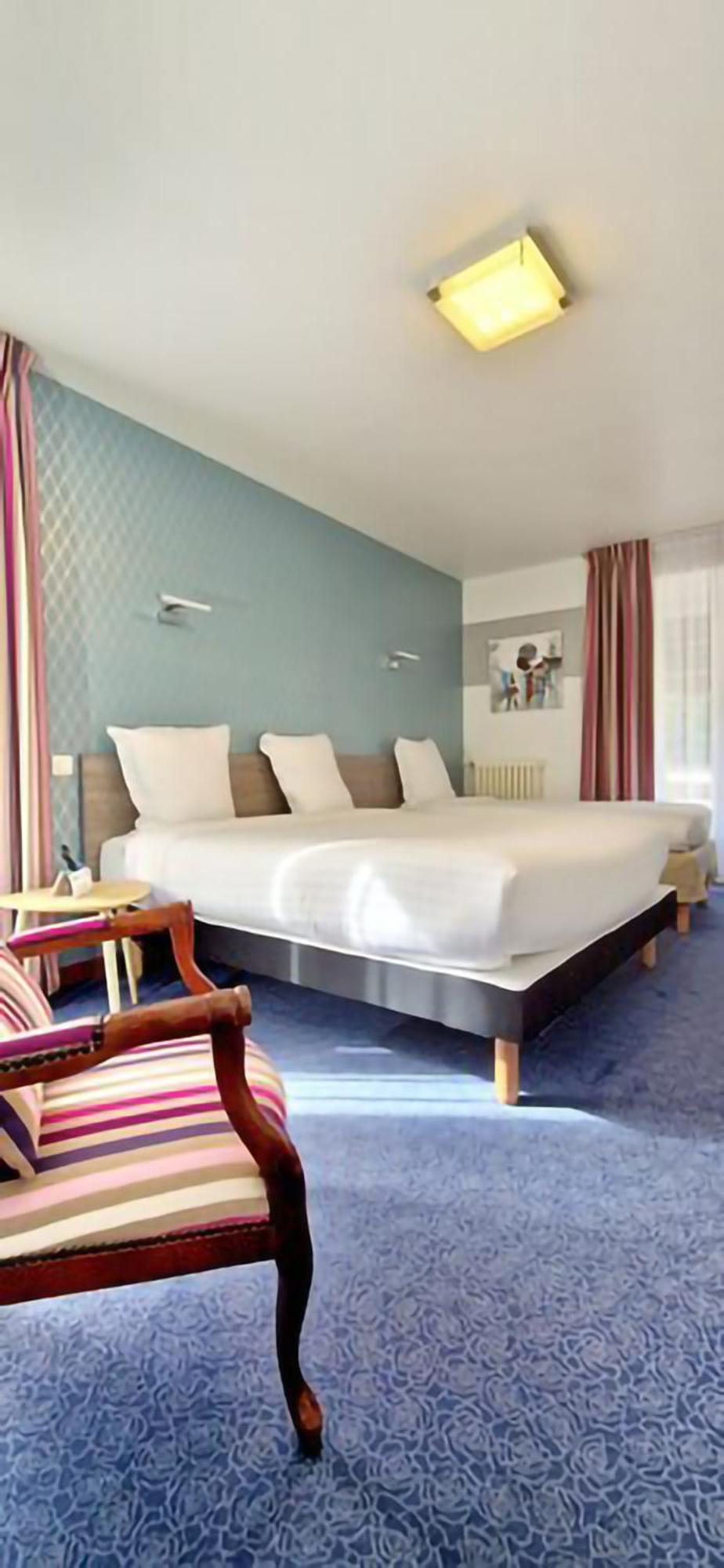 Brit Hotel Essentiel Pontivy Robic Exteriér fotografie