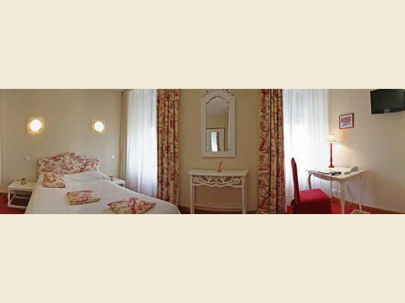 Brit Hotel Essentiel Pontivy Robic Exteriér fotografie